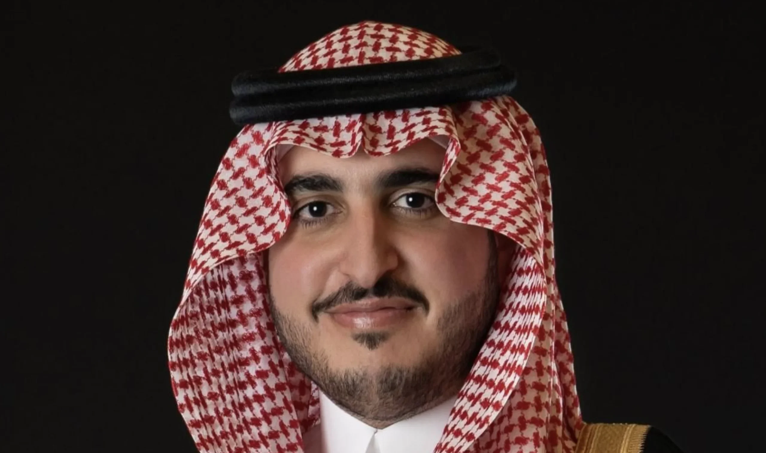 أمير منطقة الجوف يُعزي في وفاة العميد المتقاعد محمد بن فيحان السهلي - منصة السهول
