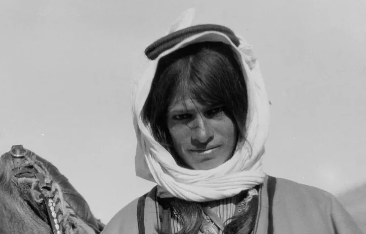 يحتوي التراث القبلي في الجزيرة العربية على عدد كبير من البطون والأفخاذ التي تحمل أسماء متقاربة أو مشتركة، ويذكر المؤرخون عددًا منها ضمن مصنفات الأنساب القديمة. ومن بين هذه البطون ما يرد ذكره تحت مسمى “آل إبراهيم”، وهو بطن من بلحارث من فهم، وتبرز أهم بطونه في المعاصدة والمصامدة والحمران، وهي بطون معروفة ضمن هذا الفرع.