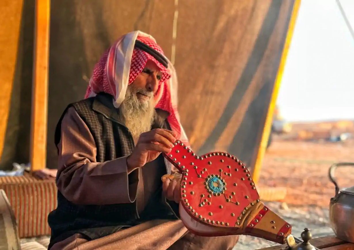يُعد الظهران من قبيلة السهول أحد البطون المعروفة في قبيلة السهول، ويُذكرون ضمن بطونها المستقرة في وسط الجزيرة العربية. ويأتي ذكر الظهران في الروايات القبلية بوصفهم بطنًا معروف الاسم والانتماء، محفوظ النسب ضمن التركيبة القبلية للسهول.