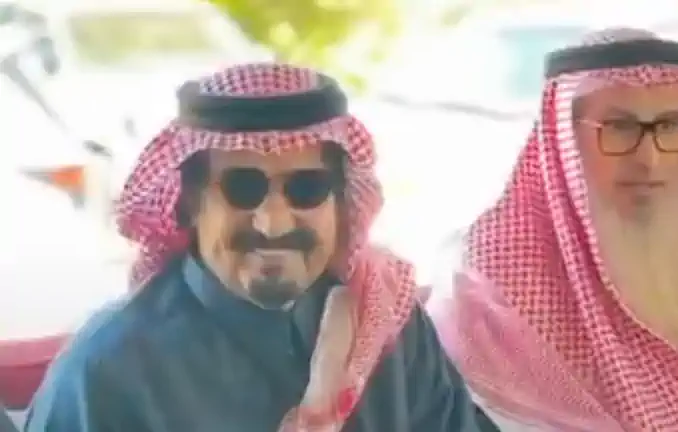 لقطات من زيارة كلٍ من الشيخ فهد بن قروش العجمي، والشيخ سهاج البقمي، والشيخ فراج بن دهيمان السبيعي، والشيخ سعد بن فلاح الماضي، إلى مزرعة حزمي مشبب الجلال السهلي.