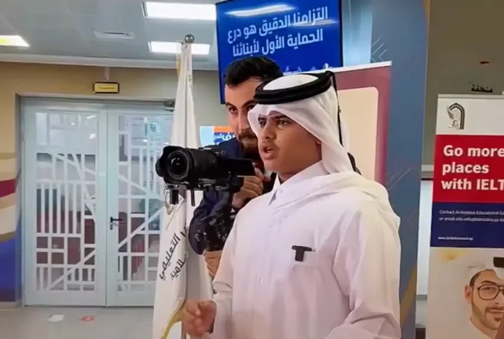 الطالب: سعد ناصر المحيميد السهلي يتألق في إلقاء قصيدة جزلة أمام سعادة الوزيرة لولوة الخاطر خلال جولتها التفقدية للمدارس