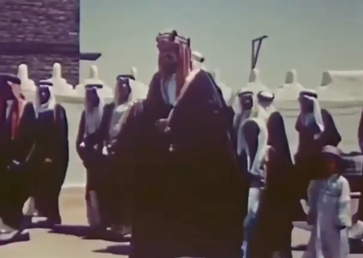 يا ناشد عن مقر ديارنا وينه - حنا أهل العارض شيوخه وأماراته - كلمات الشاعر خالد القويفل