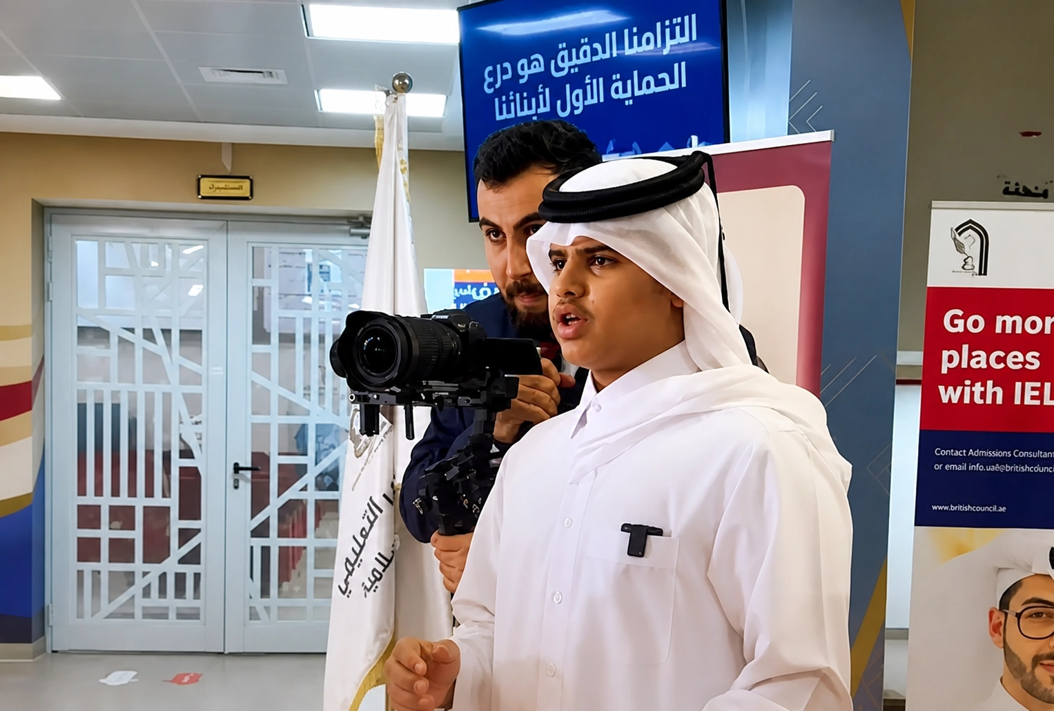 الطالب: سعد ناصر المحيميد السهلي يتألق في إلقاء قصيدة جزلة أمام سعادة الوزيرة لولوة الخاطر خلال جولتها التفقدية للمدارس